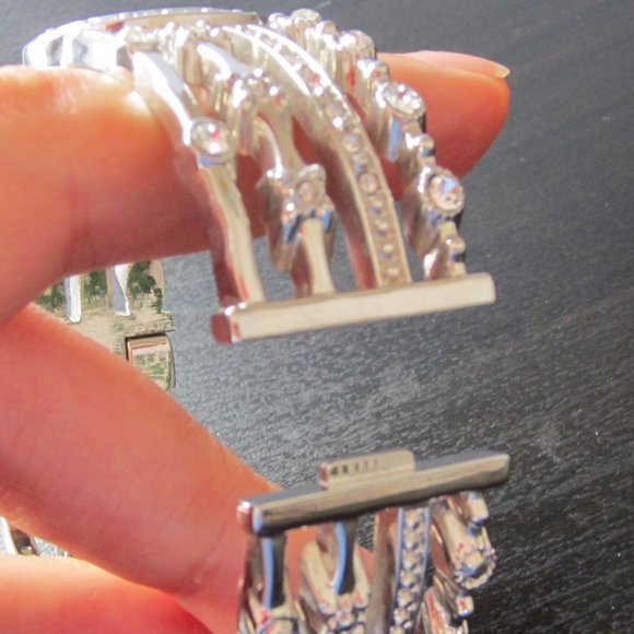 Fancy Bangle Watch Hinged Bracelet with MOP dial and Rhinestones - Picture 7 of 11